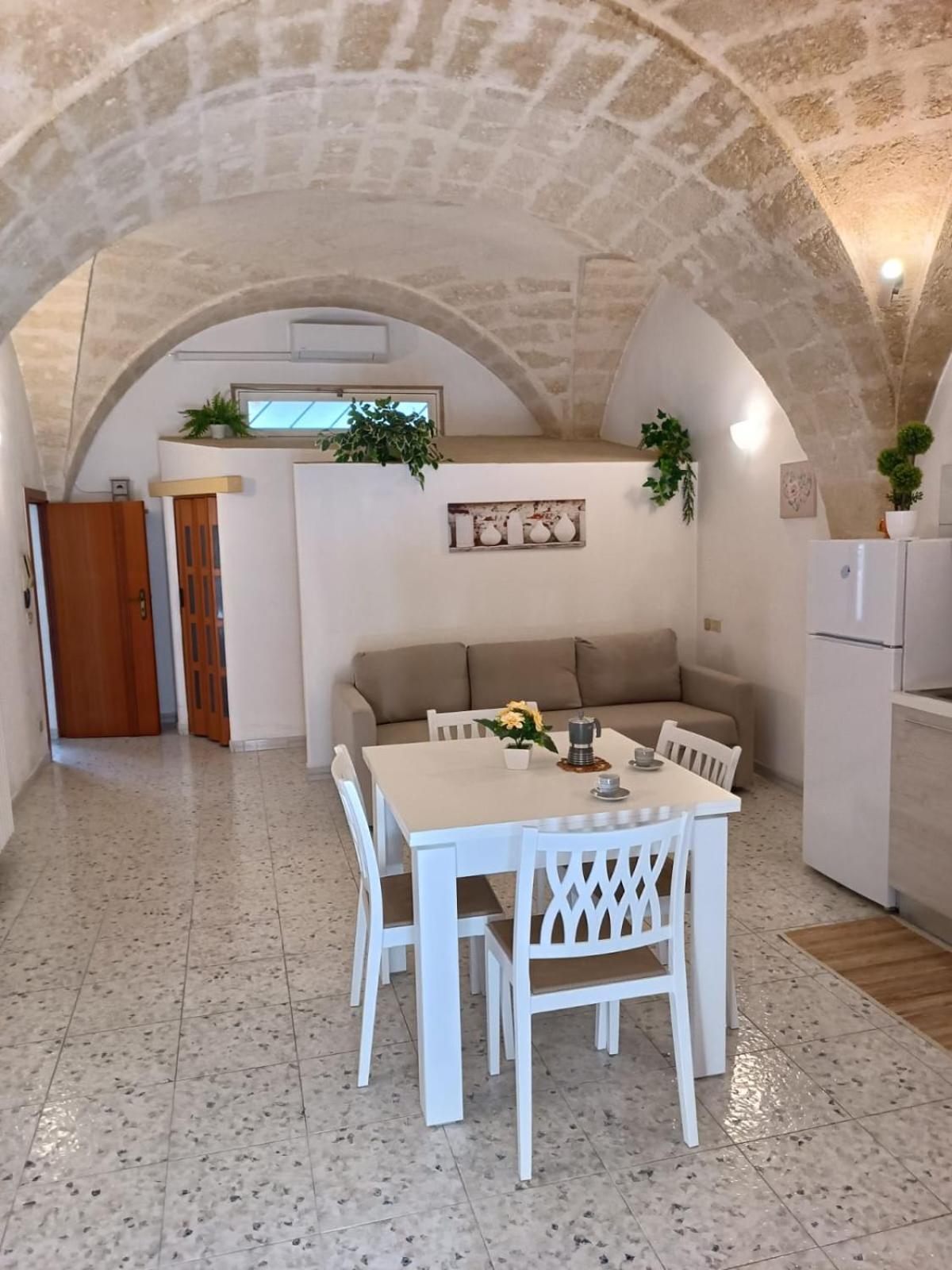 Casa Vacanze Teichos Grottaglie Bagian luar foto